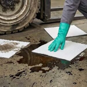 Heavy Duty Oil & Fuel Absorbent Pads - Image 4